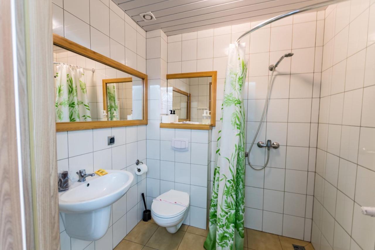 Hotel Zajazdu W Ostrzeszowie Esterno foto