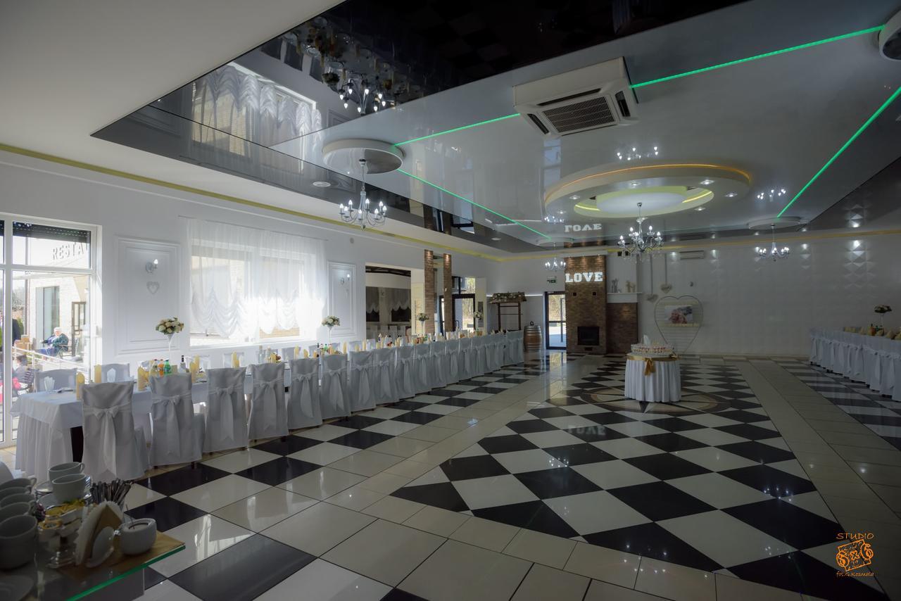 Hotel Zajazdu W Ostrzeszowie Esterno foto