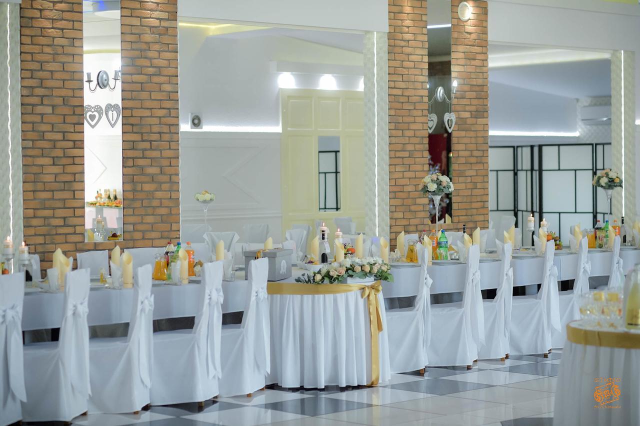 Hotel Zajazdu W Ostrzeszowie Esterno foto